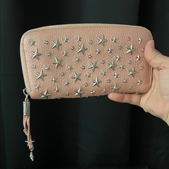 Jimmy Choo FILIPA Pearlized Pinkish Gold with silver Star Stud Zip Wallet - Picture 4 of 17